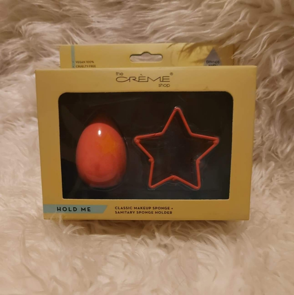 The Creme Shop Pink Blending sponge.